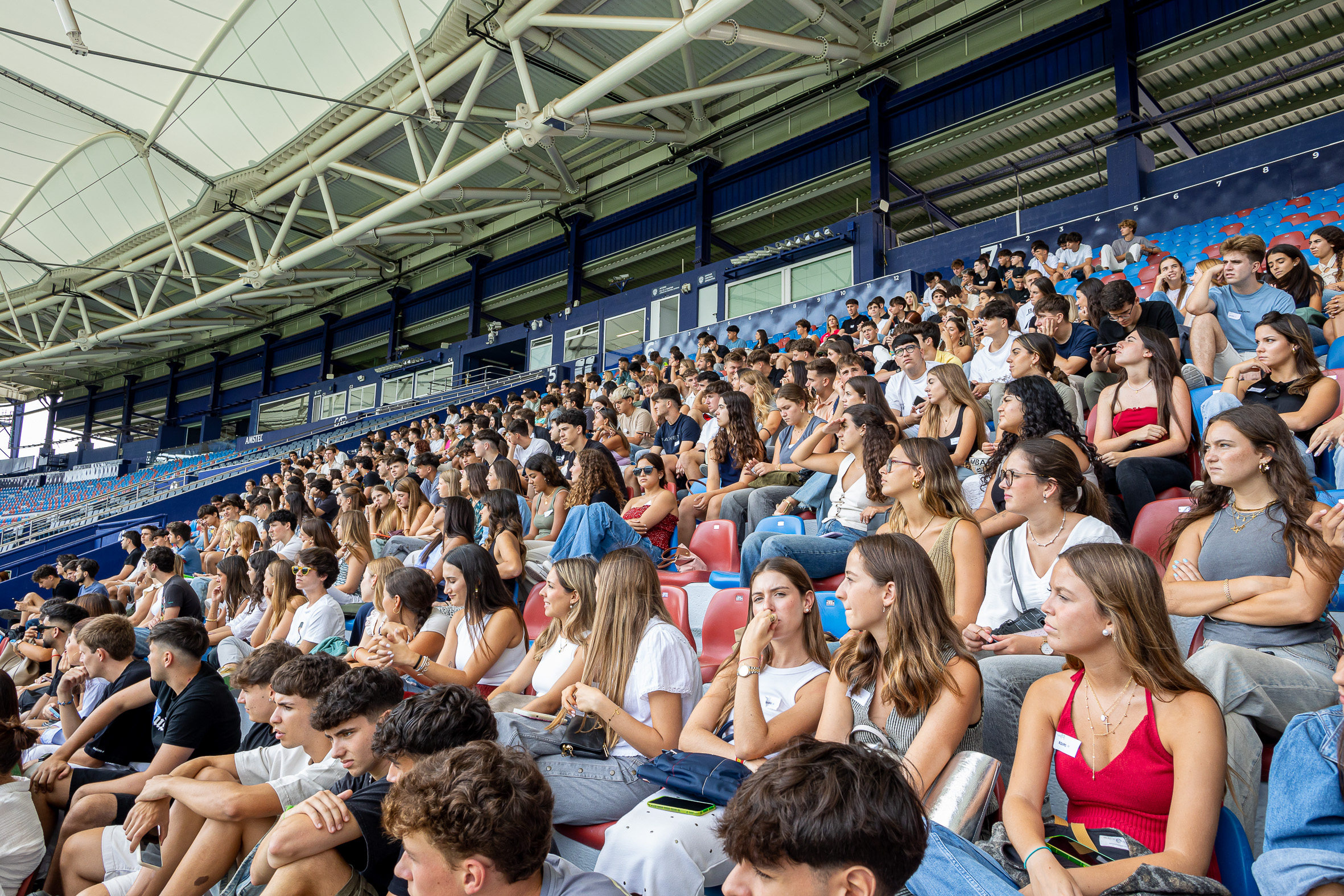 Alumnado de ESIC C. Valenciana en su primer día de clase