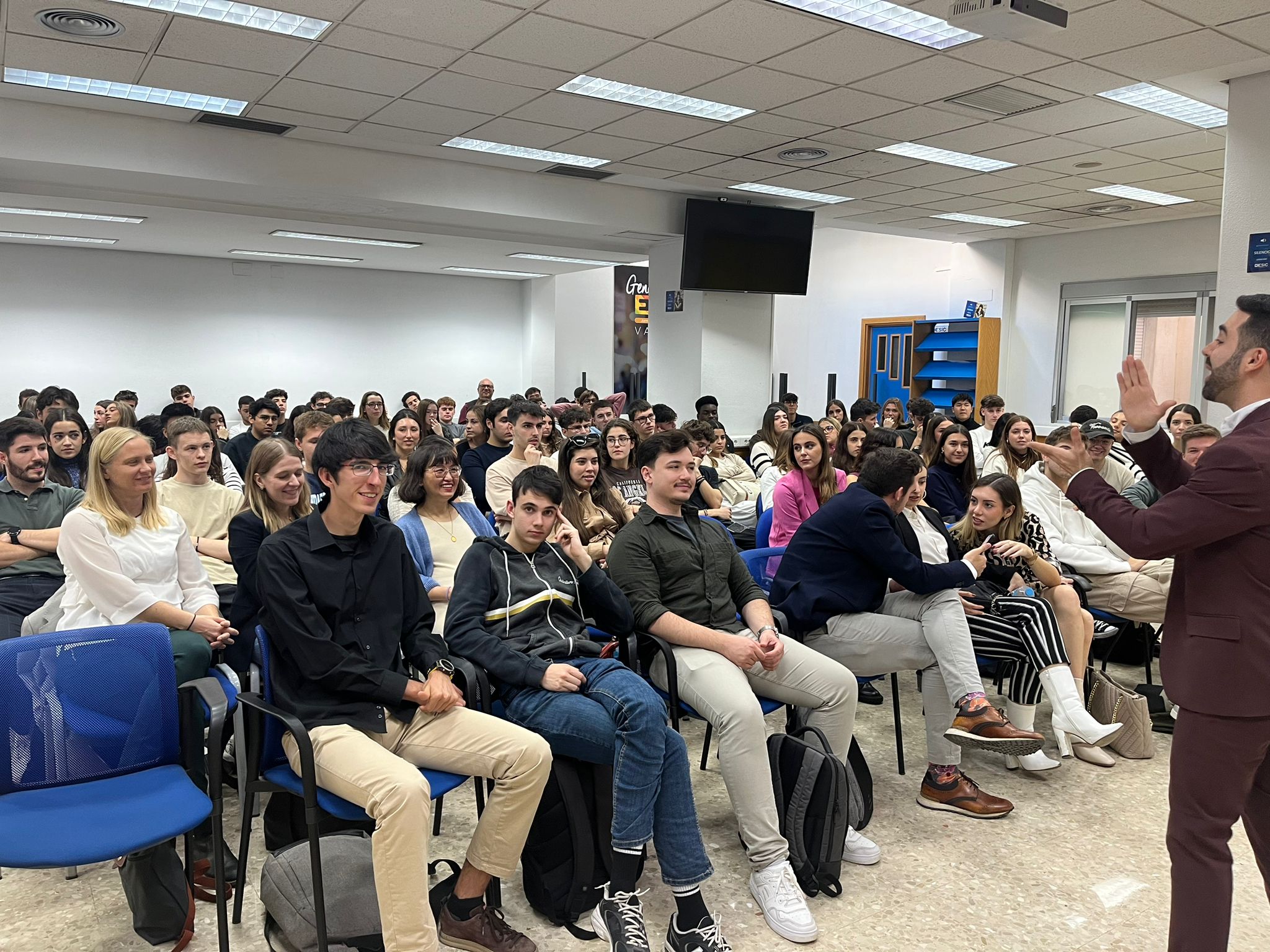 ESIC Valencia anima a sus estudiantes a explorar 