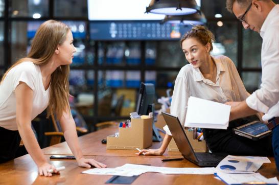 stakeholders, stakeholders que es, stakeholders en español, stakeholders significado, que son los stakeholders, stakeholders de una empresa, stakeholders ejemplos 