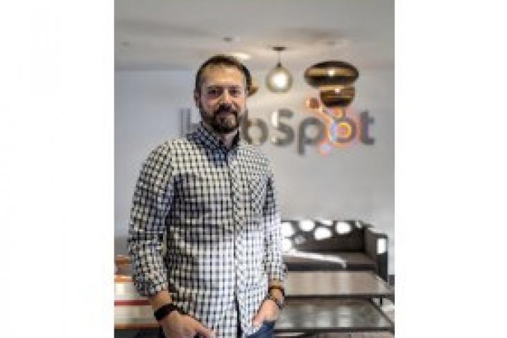 Francisco Jover Montañana, miembro del Departamento de Marketing en HubSpot