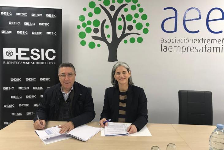 ESIC Sevilla acuerdo colaboración Asociación Extremeña de la Empresa Familiar