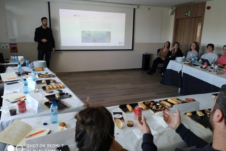 Almuerzo-coloquio Jordi Camós - Centros de Enseñanza Campus Universitario