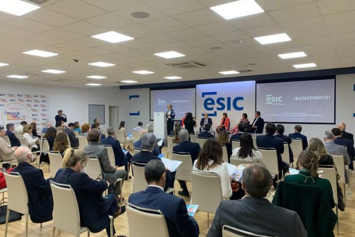 Mesa redonda sector salud ESIC Sevilla 2022