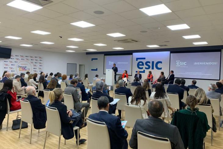 Mesa redonda sector salud ESIC Sevilla 2022