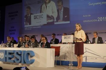 premios aster, graduación esic sevilla