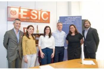 Signos firma en ESIC Sevilla un acuerdo de colaboración con el Foro de Marketing de Sevilla