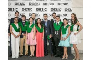 ESIC entrega en Valencia los Premios Aster de Trayectoria Profesional, Empresarial y Mejor Emprendedor en la Graduación de los alumnos de Grado 