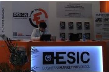 Barcelona - Circuito de ferias "Título Superior en Dirección de Marketing y Gestión Comercial"