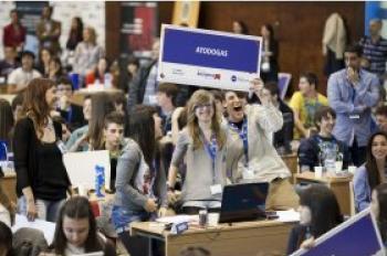 Un colegio de Barcelona se alza con el premio al Mejor Empresario Virtual de España en los Young Business Talents - LA VANGUARDIA