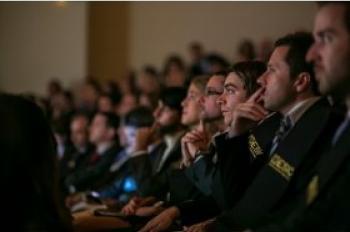 Formando a profesionales de éxito - EL MUNDO